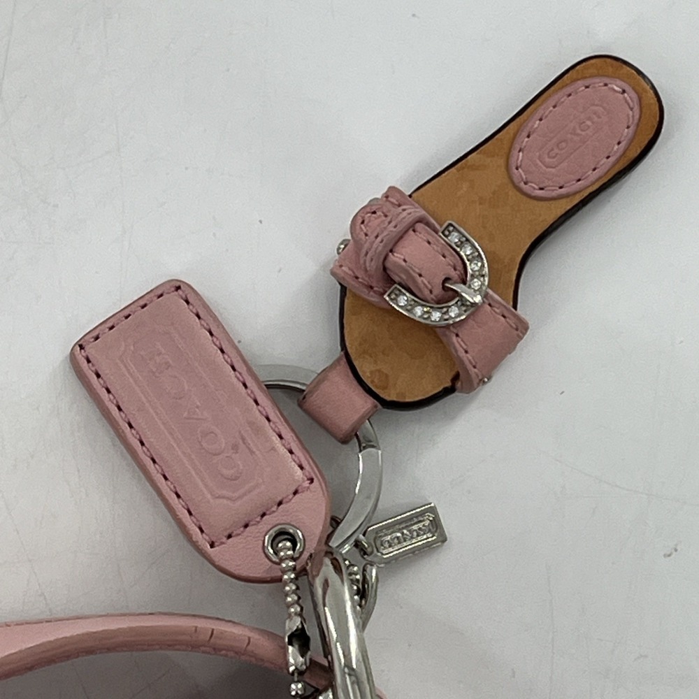 Vintage Y2K Coach Leather Soho Flap 9480 Pink Buckle Crossbody Flip Flop Charm